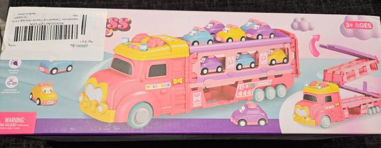 'Princess car' transporting vehicle