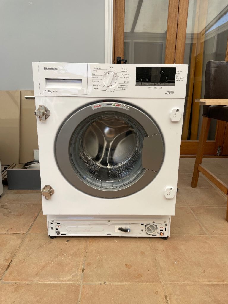 Blomberg Integrated 8kg 1400rpm Washing Machine