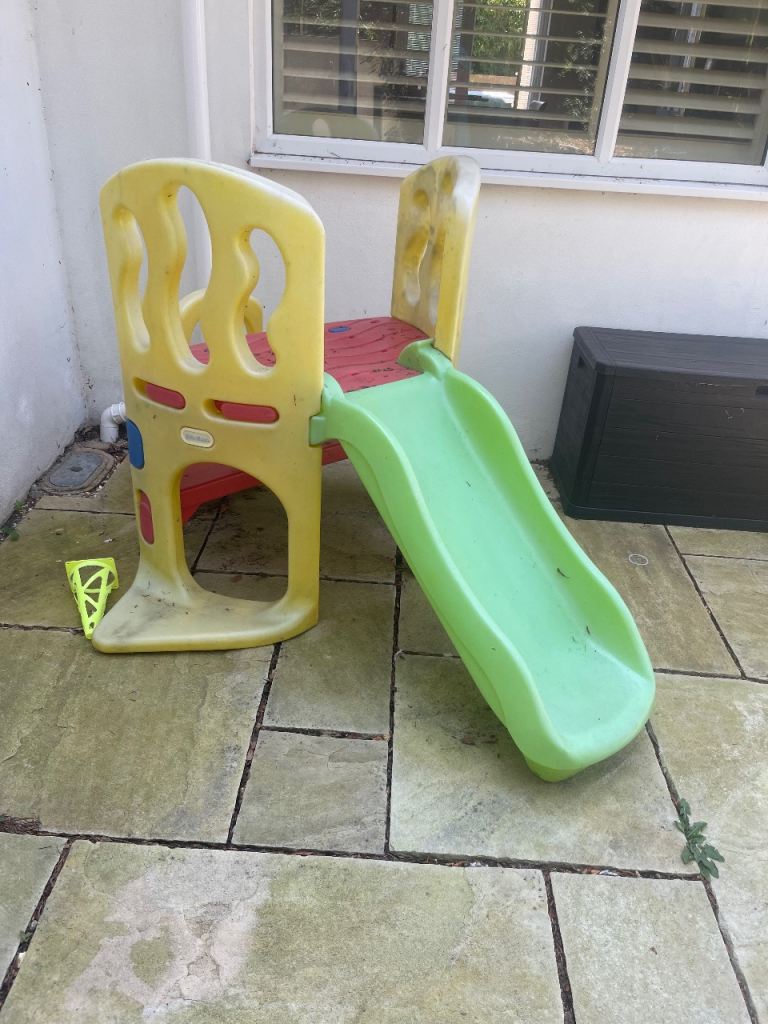 FREE Little Tikes Kids Slide – Multicoloured