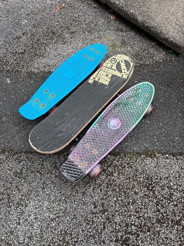 Set of 3 Skateboards – Multicoloured, Good Condition