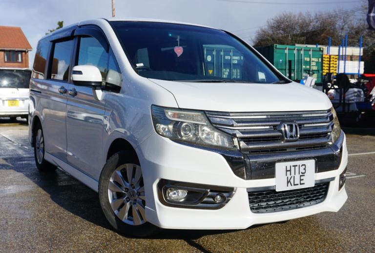 2013/13 Honda Stepwagon Spada 2.0 White 7 Seat Power Sliding Door ULEZ