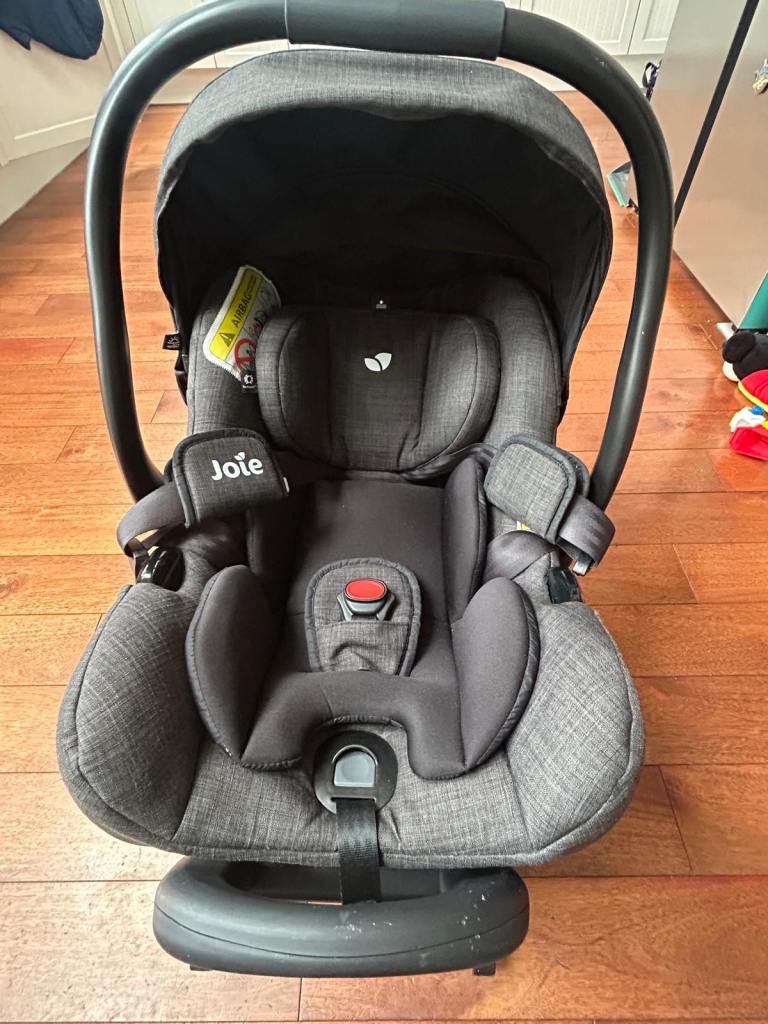 Joie i-gemm 2 baby car seat with 2 x joie i-base advance isofix bases