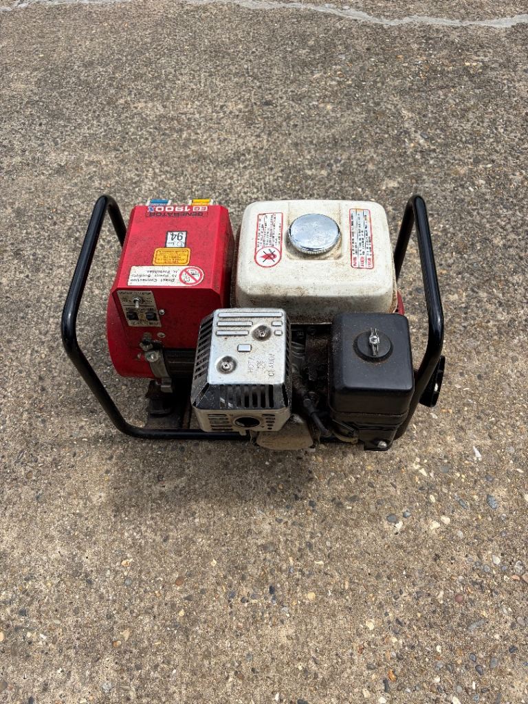 Honda EG 1900X Petrol Generator – good condition starts easily 