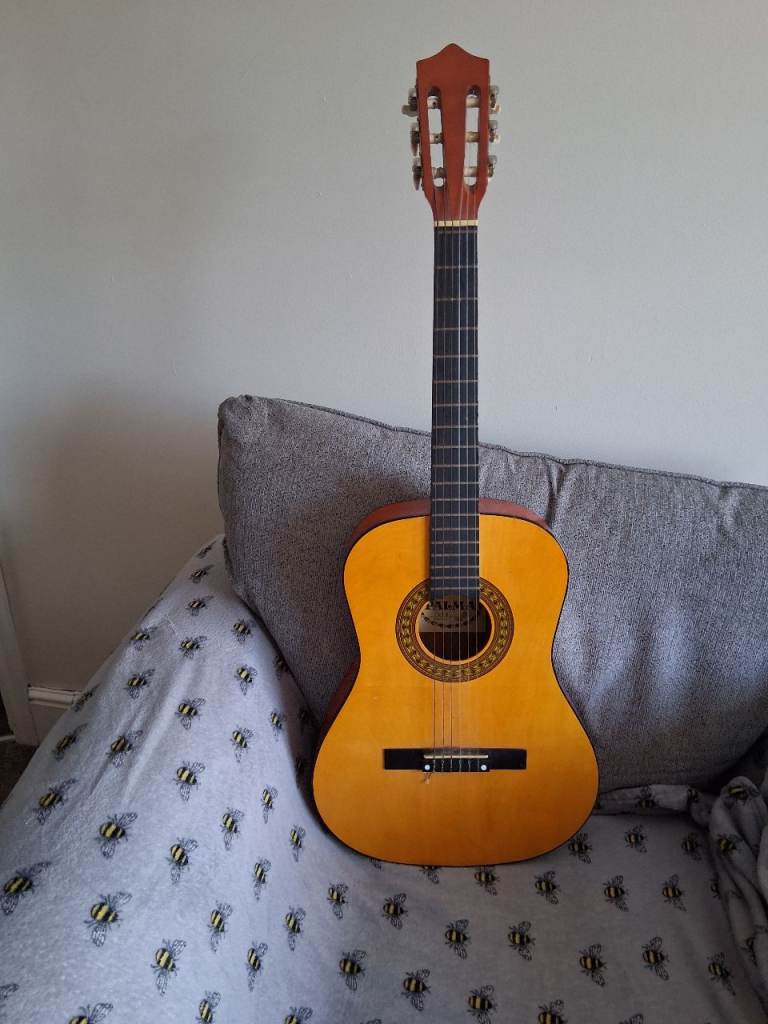 Small guitar