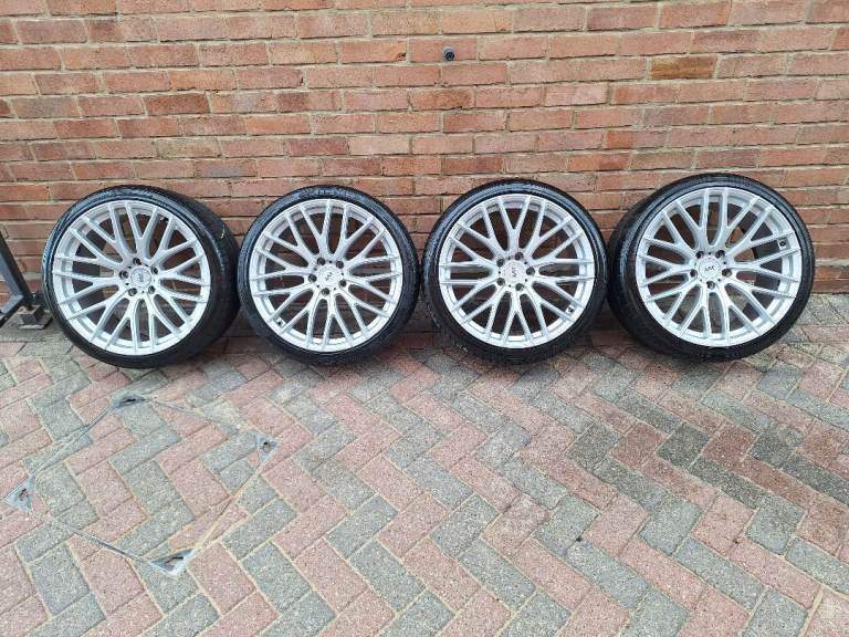 Inovit blitz 19" alloys 5x112