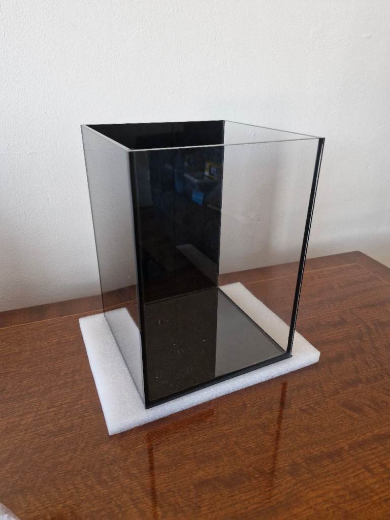 5 litre nano aquarium and accessories 