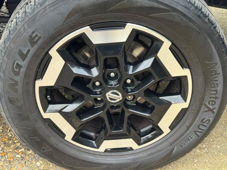 2020 Nissan Navara 2.3 dCi Tekna Auto 4WD Euro 6 4dr PICK UP Diesel Automatic