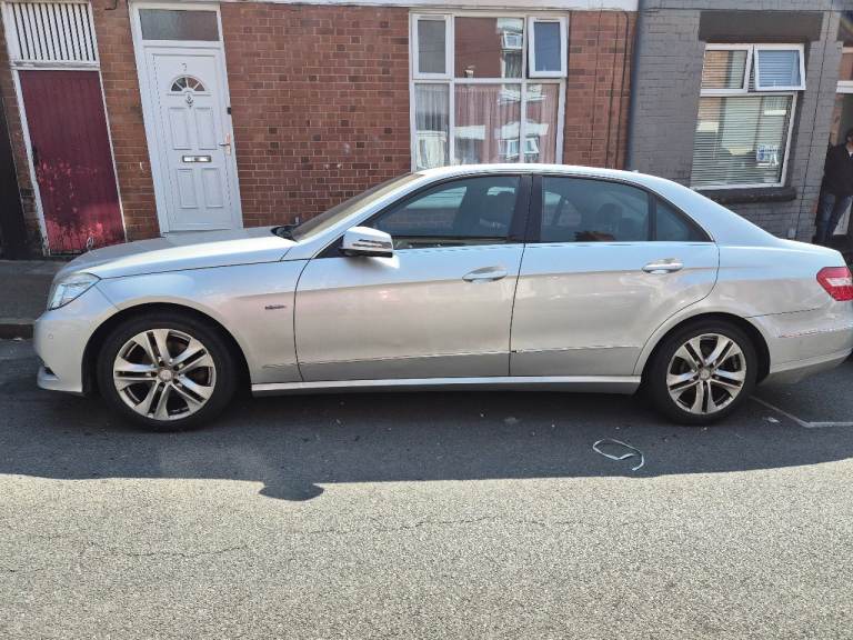 Mercedes-Benz, E CLASS, Saloon, 2012, Auto, 2143 (cc), 4 doors