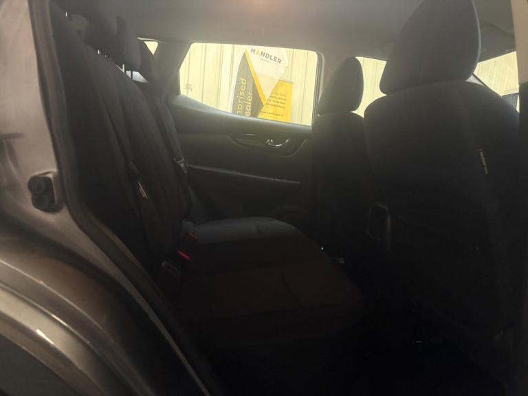 2014 Nissan Qashqai 1.2 DiG-T Acenta 5dr HATCHBACK PETROL Manual