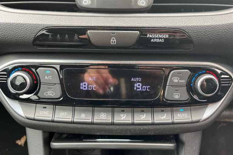 2023 Hyundai i30 1.0T GDI PREMIUM 5DR DCT Hatchback Petrol Automatic