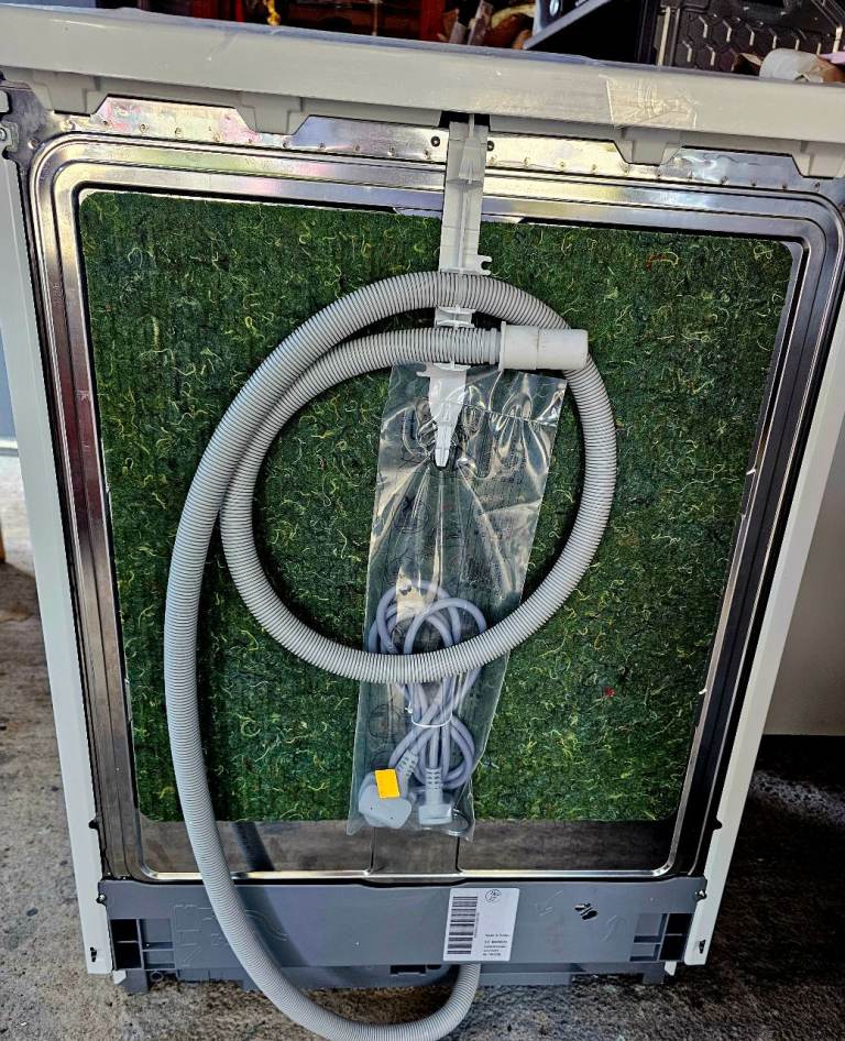 Ex Display New Bosch WiFi Dishwasher 