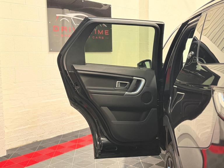 2016 Land Rover Discovery Sport 2.0 TD4 180 SE Tech 5dr Auto ESTATE DIESEL Automatic