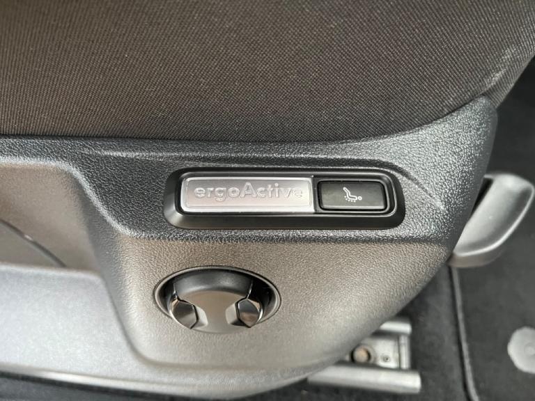  Volkswagen Tiguan 2.0 TDi 150 4Motion SEL 5dr DSG Diesel