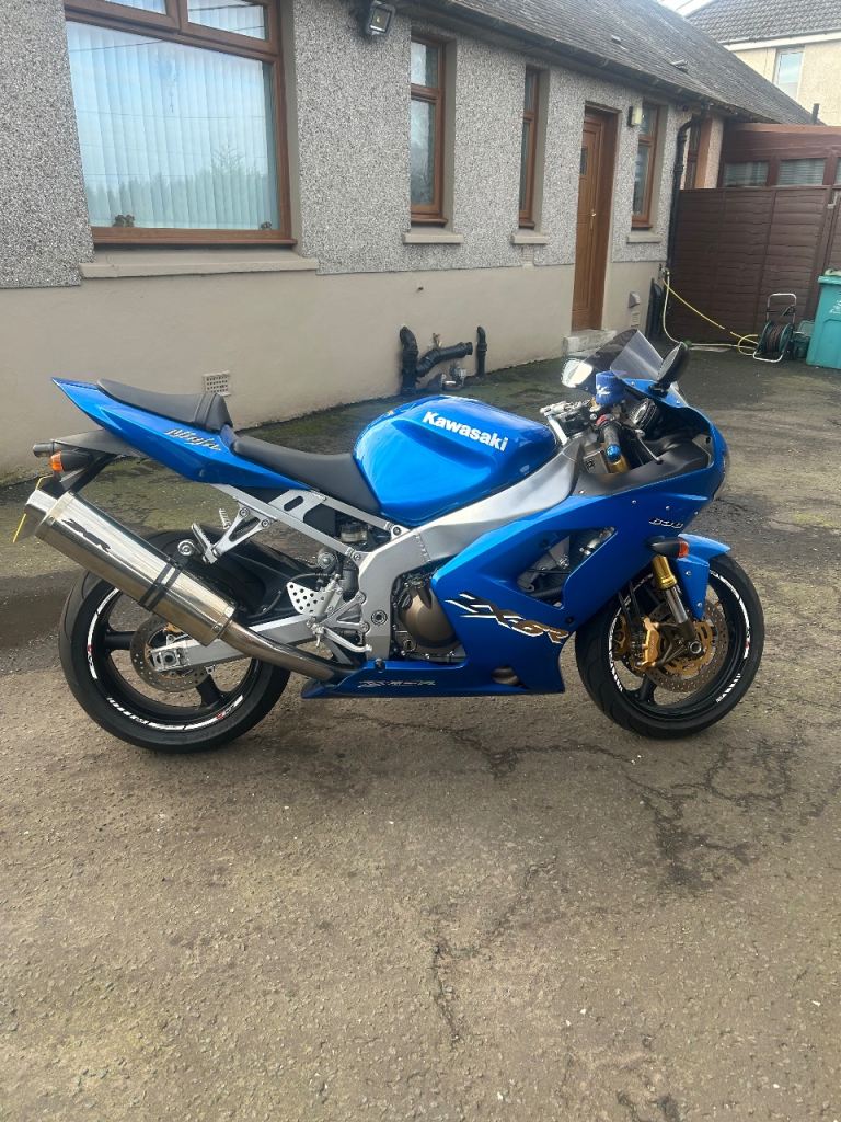 Kawasaki, Ninja ZX 6, 2004, 636 (cc)