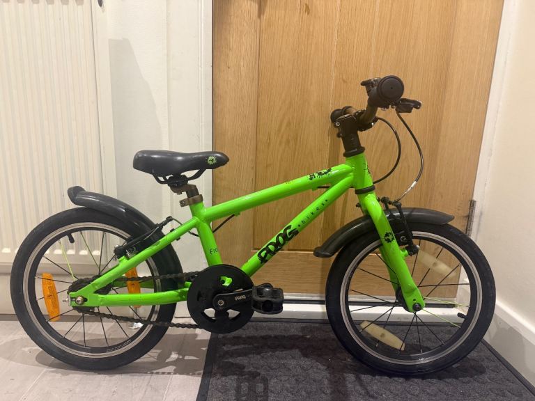 Childrens Frog 48 16” Hybrid Bike, Green, Great Condition! 
