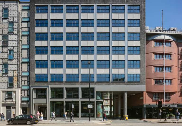 Private Offices From 3 to 50 Desks in Barbican - Modern building - All Inclusive Pricing EC1
