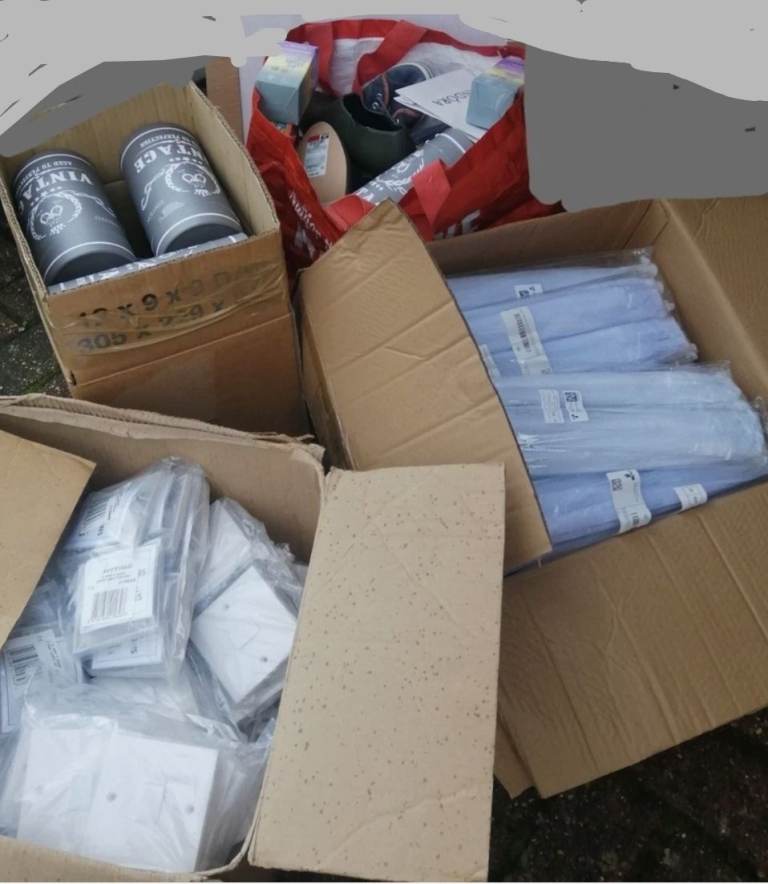 Joblot over 650 mixed New or Used assorted items for resellers or car boot sales 