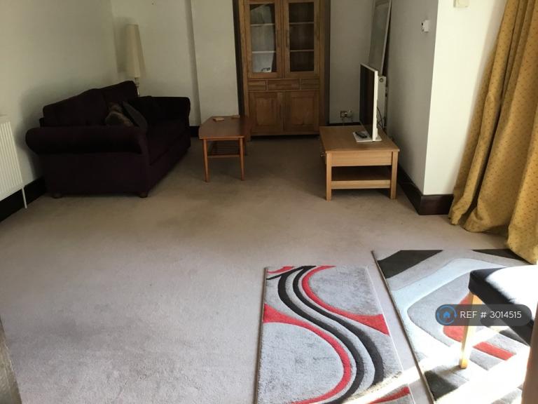 Studio flat in Burton St, Sturminster Newton, DT10 (#3014515)