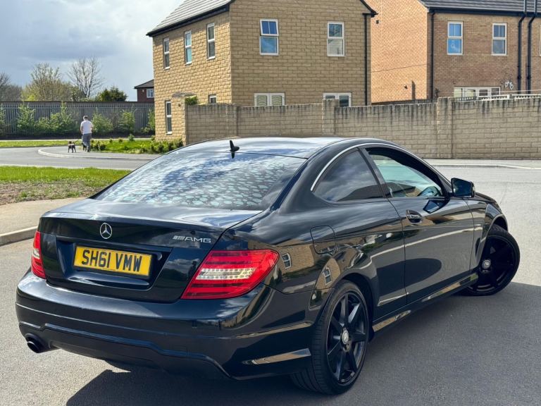 MERCEDES BENZ C220 AMG LINE COUPE AUTOMATIC 