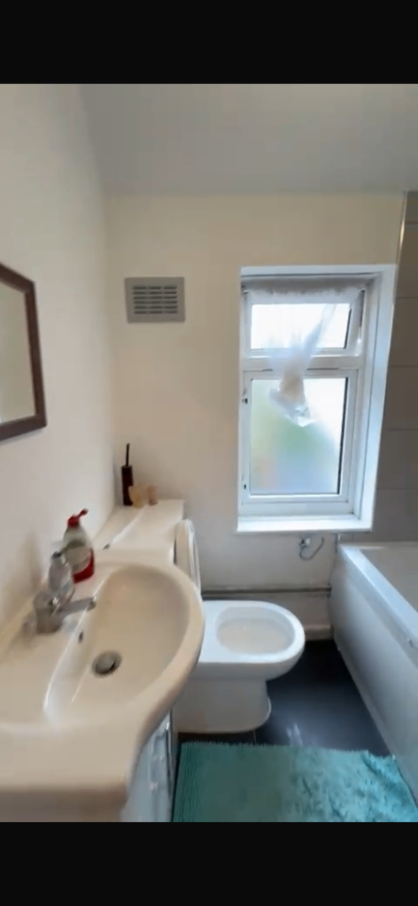 Room to rent in dagenham