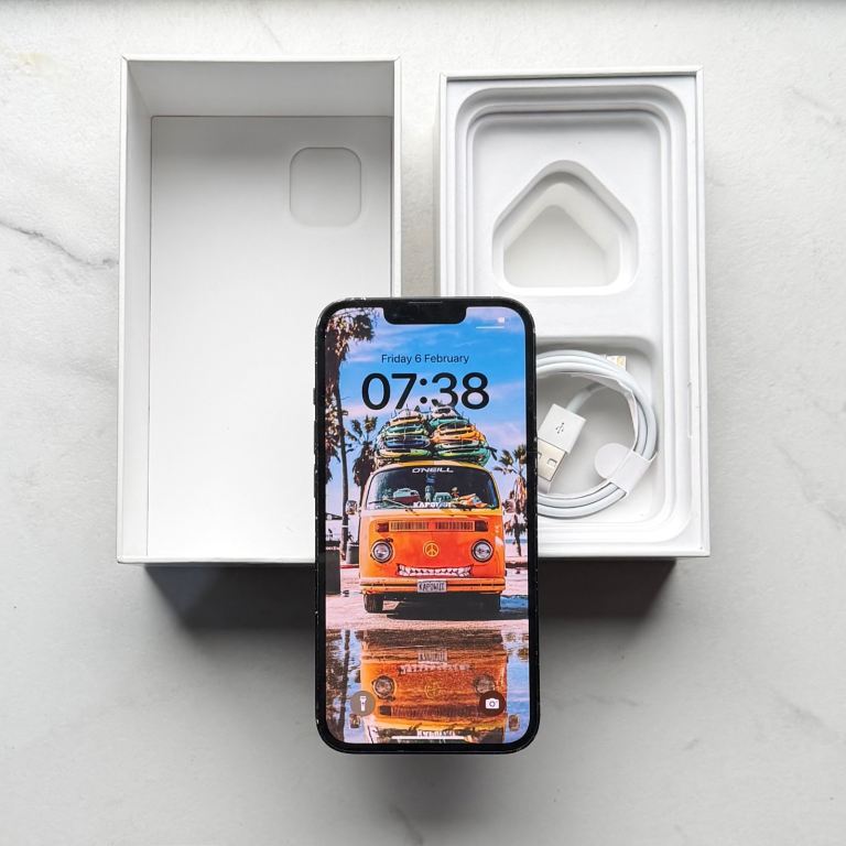 iPhone 14 128GB Unlocked (Good Condition) With Box & Charger