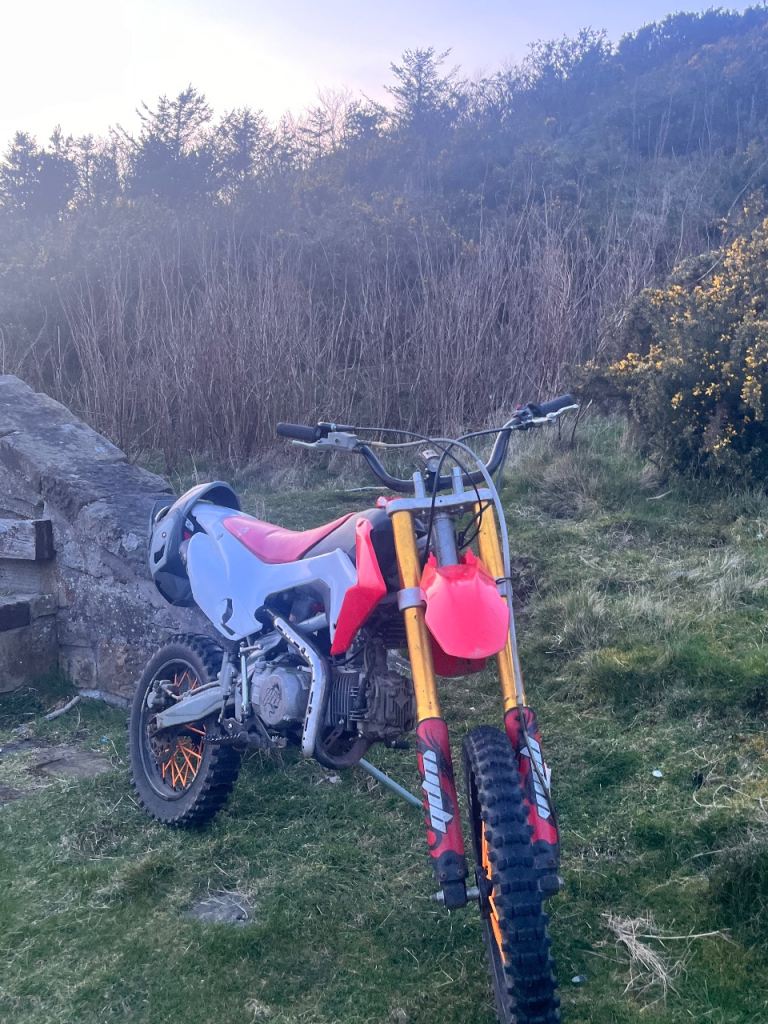 welsh pitbike 140cc race tuned & talaria sting mx3