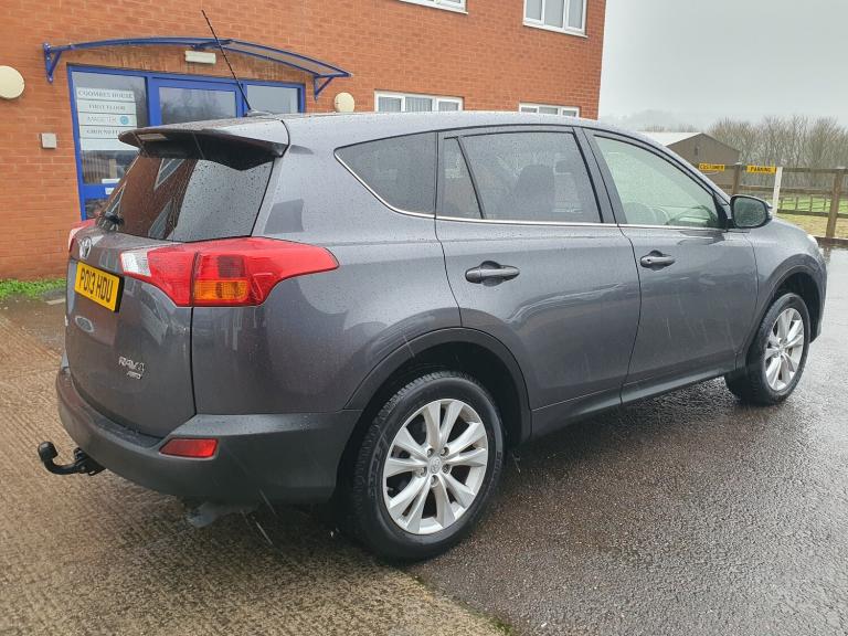 2013 Toyota RAV4 2.2 D-4D Icon SUV 5dr Diesel Manual 4WD Euro 5 (150 ps)