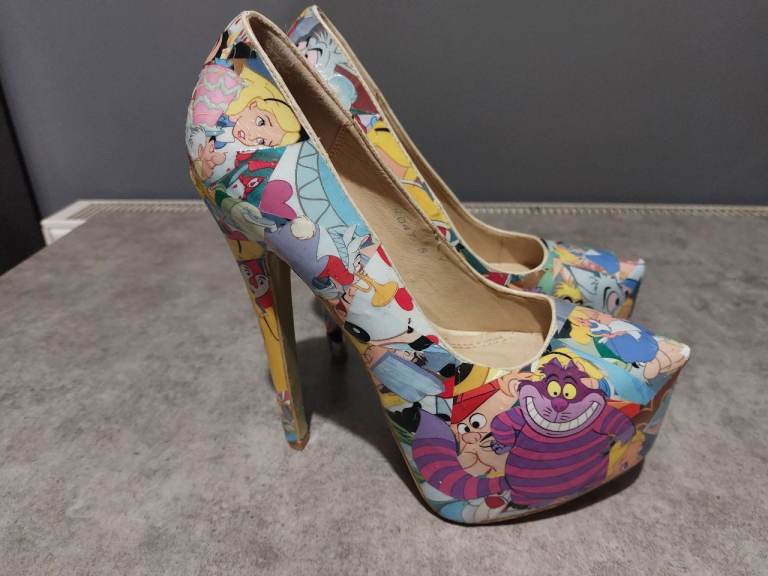 Aspirer Size 5 stilletto heels