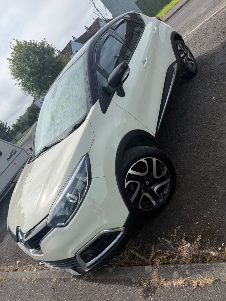 Renault, CAPTUR, Hatchback, 2013, Manual, 1461 (cc), 5 doors
