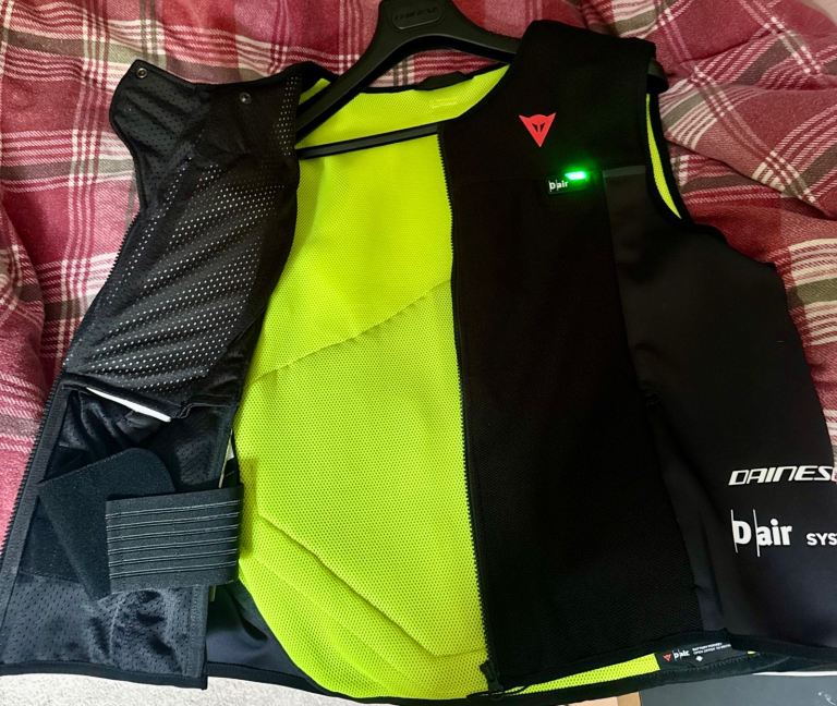 Bargain!!! New Unworn Dianese D-air Smart Airbag vest jacket