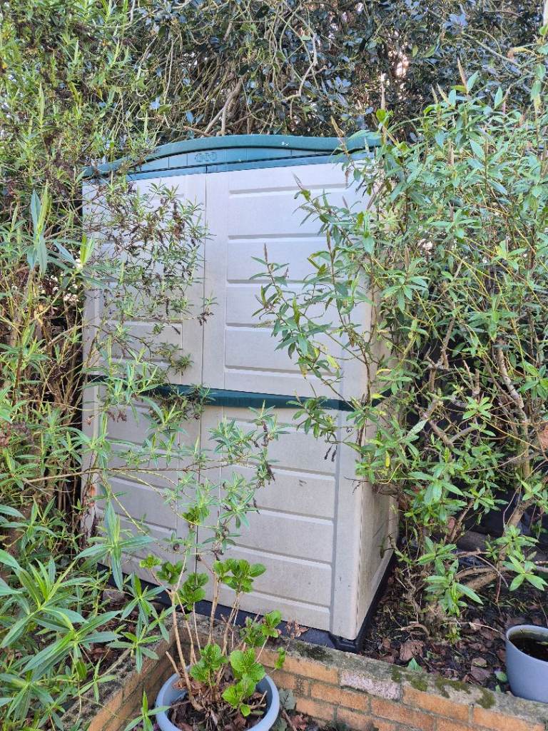 Double XL outdoor storage box