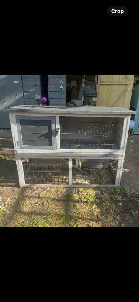 Small rabbit hutch 