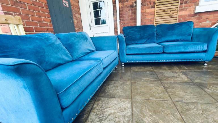 Absolutely stuning blue velvet large 3&3 seater sofas