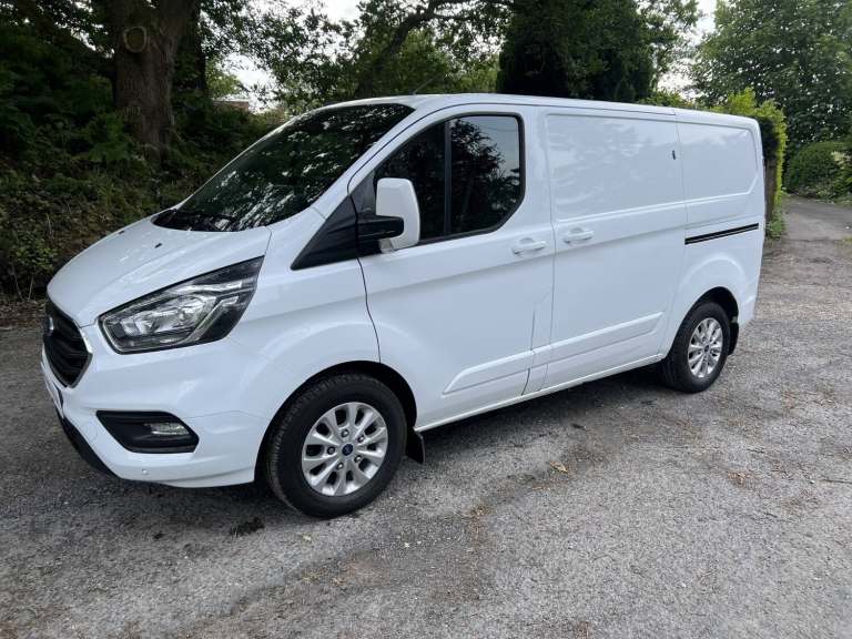 FORD TRANSIT CUSTOM LIMITED, L1 H1 SWB, 130ps, WHITE, TOP SPEC, EURO 6.