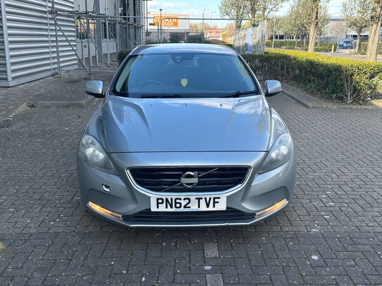 Volvo, V40, Hatchback, 2012, Manual, 1560 (cc), 5 doors
