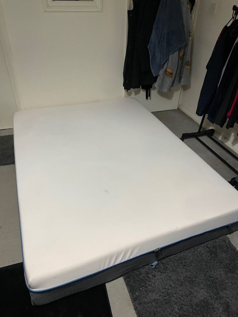 image for Tempur King Size Mattress 