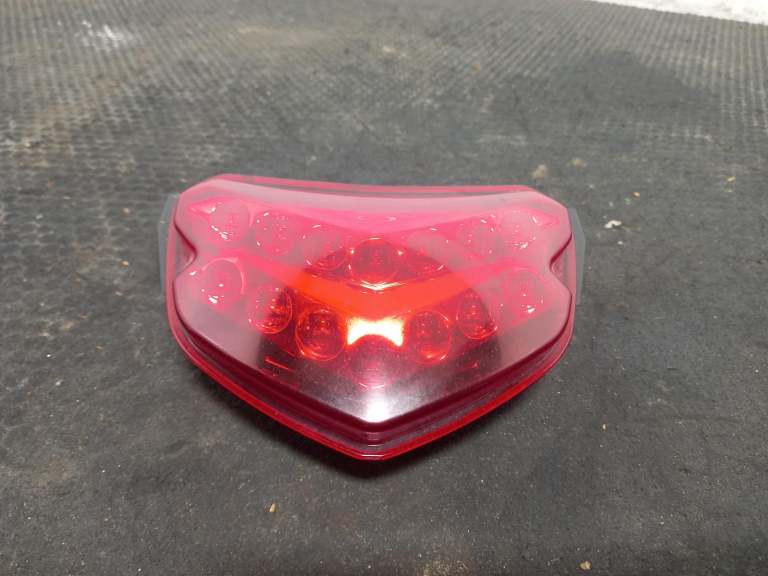 2004 Suzuki Gsxr 600 K4 Taillight 3571029g00000