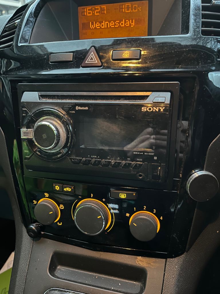 Sony Car Stereo 
