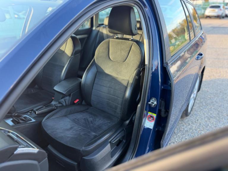 2013 Skoda Octavia 1.4 TSI Elegance Estate 5dr Petrol DSG Euro 5 (s/s) (140 ps) ESTATE Petrol Aut...