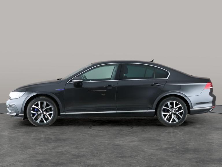 2022 Volkswagen Passat 1.4 TSI 13kWh GTE Saloon 4dr Petrol Plug-in Hybrid DSG Euro 6 (s/s) (218 p...