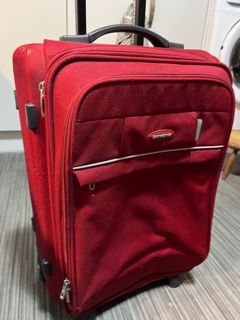 Samsonite pull along 
