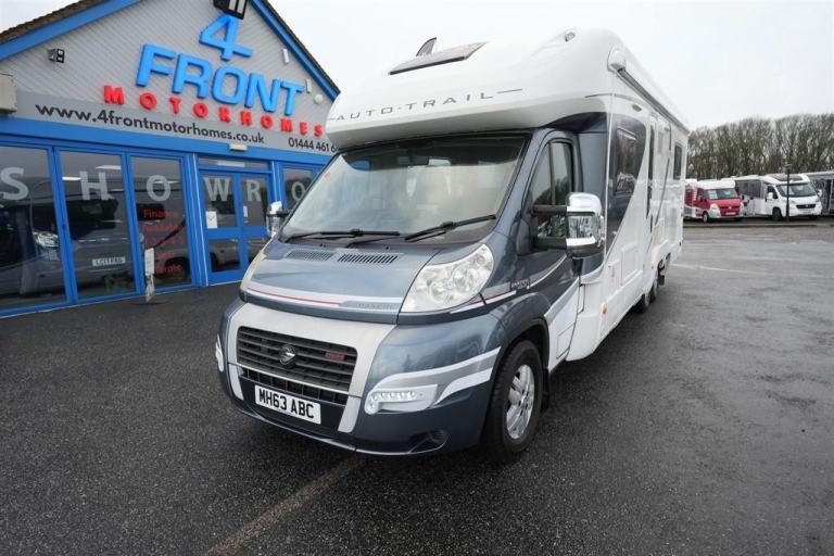 Autotrail Comanche FIAT 4 BERTH 2 TRAVEL SEAT MOTORHOME