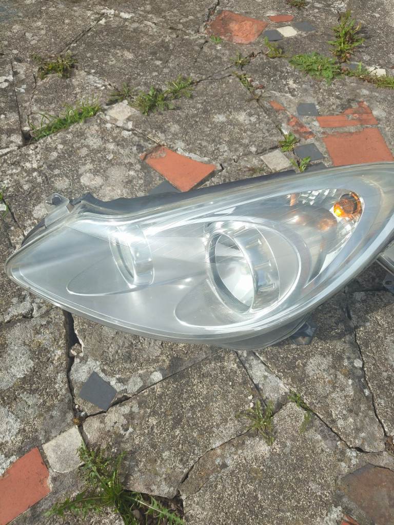 Vauxhall Corsa front lights 