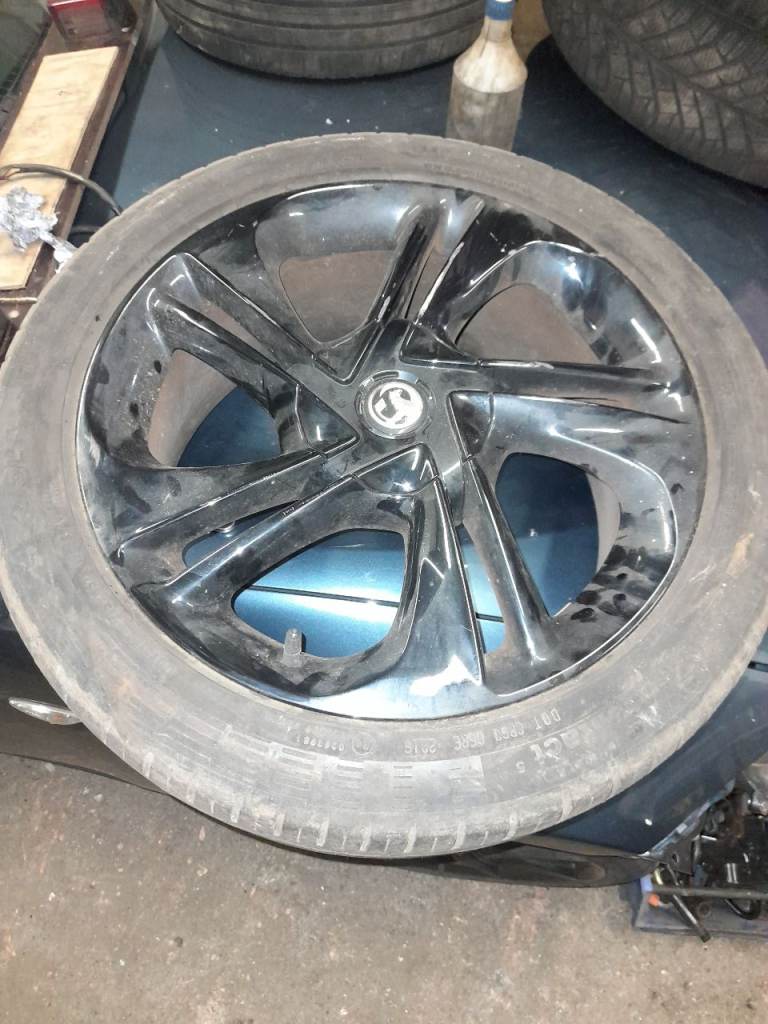 Corsa e limited edition alloy wheels 