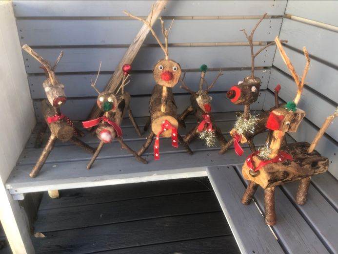 QUIRKY HOME MADE LOG STYLE WOODEN REINDEER - TAKE YOUR PICK - £3