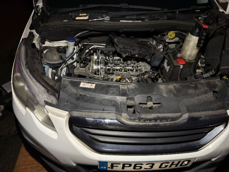 Peugeot, 2008, Hatchback, 2013, Manual, 1199 (cc), 5 doors