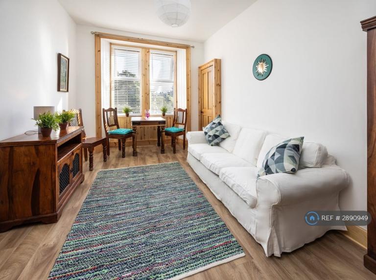 1 bedroom flat in Hawthornvale, Edinburgh, EH6 (1 bed) (#2890949)