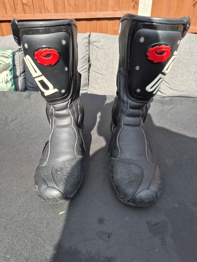 SIDI Vertebrae motorbike boots size 8