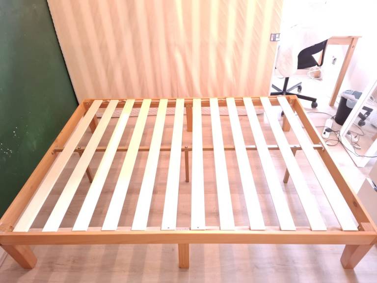 Double Bed Frame (Wood) 135x190cm