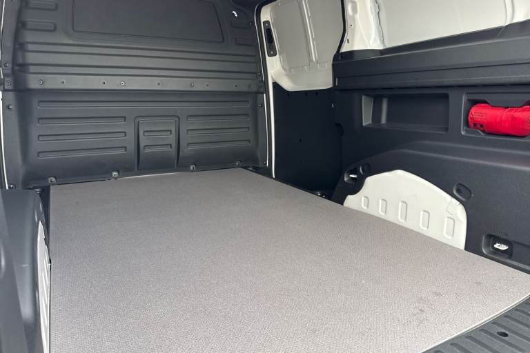 2025 Volkswagen ID. Buzz Cargo 210kW Commerce 79kWh Auto Van ELECTRIC Automatic